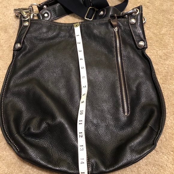 Large B. Makowsky crossbody bag - Picture 2 of 4